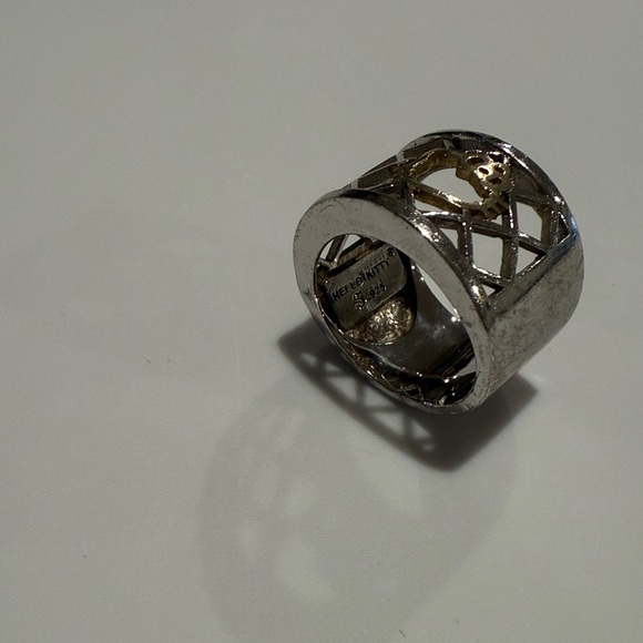 Hello Kitty Ring - Picture 3 of 3